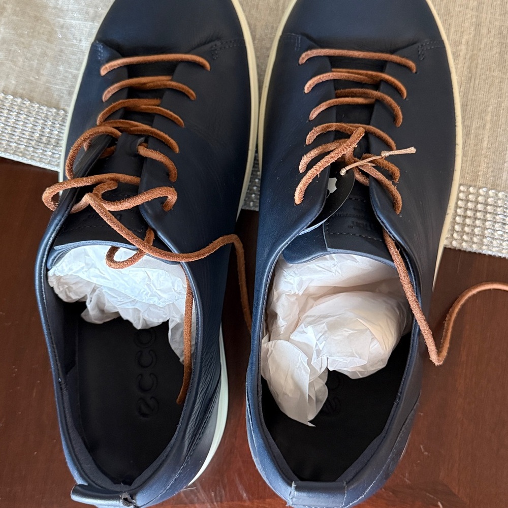 Ecco Navy Leather Sneakers with Tan Laces - Picture 5 of 8